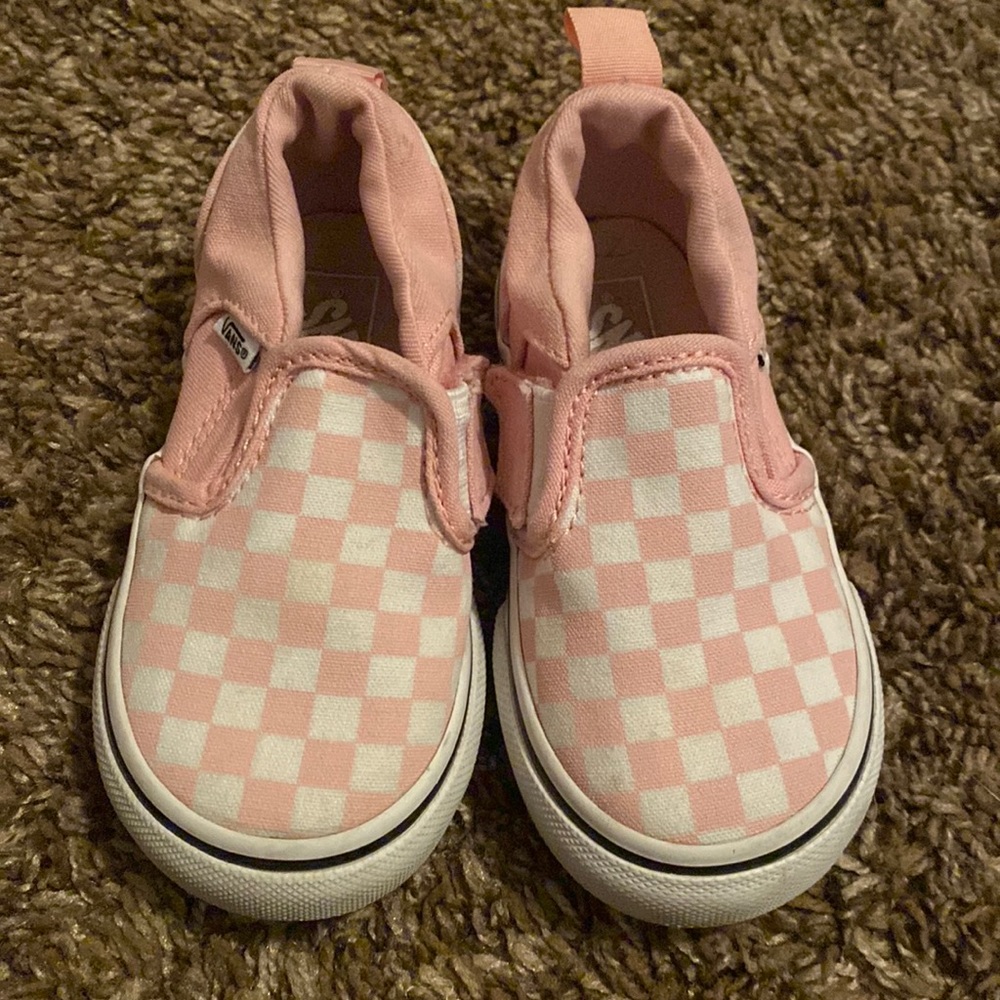Pink toddler checkered slip on Vans